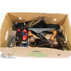 BOX OF 7 ANTIQUE PLANERS WITH EXTRA BLADE