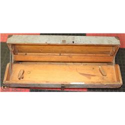 VINTAGE TOOL BOX