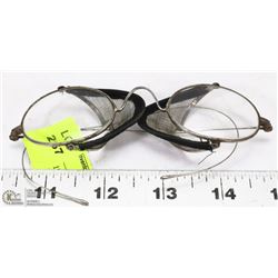 ANTIQUE 1880-1900S SAFETY/MOTORCYCLE GLASSES.