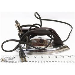 VINTAGE MODEL 5144 SAMSON IRON