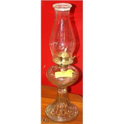 VINTAGE OIL LAMP.
