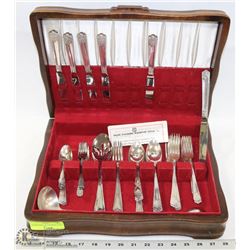 ROGERS BROS. SILVERWARE IN BOX