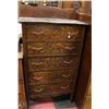 Image 1 : ANTIQUE QUARTER SAWN OAK DRESSER.