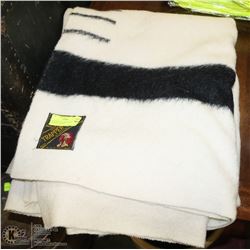 HUDSON BAY CO FOUR POINT TRAPPERS BLANKET