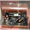 Image 1 : ANTIQUE SINGER SEWING MACHINE.