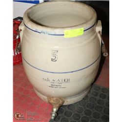 MEDALTA 5 GAL ICE WATER CROCK .