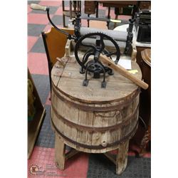 ANTIQUE WRINGER WASHER