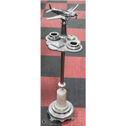 1940S DC3 AIRPLANE ASHTRAY.