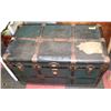 Image 1 : VINTAGE 1940 STEAMER TRUNK 38"X22"X20".