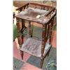 Image 1 : VINTAGE WOOD STAND