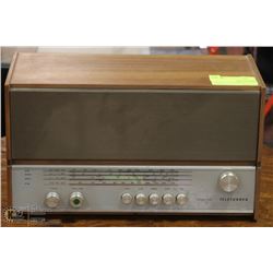 VINTAGE TELEFUNKEN LARGO 105 RADIO