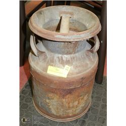 VINTAGE 2.5 GALLON CREAM CAN.