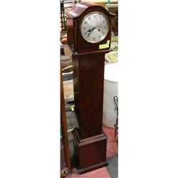 ANTIQUE GRANDMOTHER CLOCK WITH PENDULUM & KEY