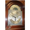 Image 2 : VINTAGE RIDGEWAY GRANDFATHER CLOCK