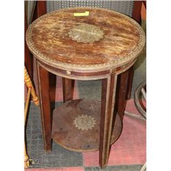 VINTAGE SOUTH ASIAN WOODEN END TABLE / STAND
