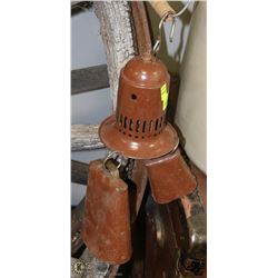 FARM HOUSE HANGING COW BELL CHIME/CALLER.
