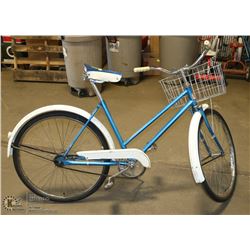 VINTAGE MERCURY LADIES COASTER BIKE 26' TIRES