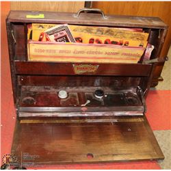1936 SIGNWRITER KIT IN A WOODEN CASE