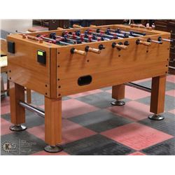 HARVARD FOOSEBALL TABLE COMPLETE WITH 5 SOCCER