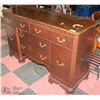 Image 2 : 4 DRAWER AND 2 DOOR SIDEBOARD , SLIGHT