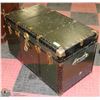 Image 3 : STEAMER TRUNK 36"X20"X21"