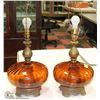 Image 1 : PAIR OF AMBER GLASS TABLE LAMPS, 26" TALL