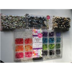 Large lot of Assorted Beads / glass / wood / shell & acrylic