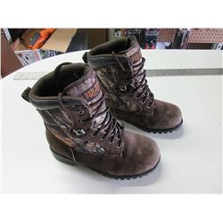 Women's Red Head Boots Size 7 / 100% waterproof