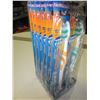 Image 1 : 12 Oral-B Toothbrushes classic soft / Factory Sealed