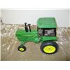 Image 1 : John Deere Tractor