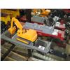 Image 1 : Lionel Flatdeck Car with Grader Machine, 1 Railroad Club Special Edition Spotlight Car