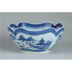 FINE CANTON SQUARE CUT CORNER BOWL.