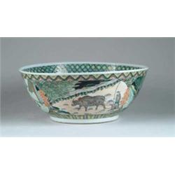 POLYCHROME DECORATED CHINESE PUNCH BOWL.