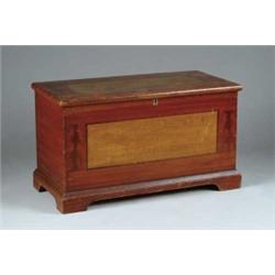 NICE GRAIN PAINTED BLANKET CHEST.