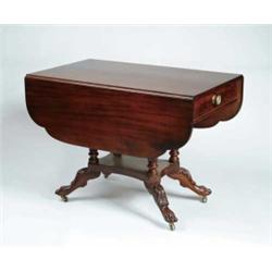 FINE MAHOGANY PHILADELPHIA CARVED DROP LEAF BREAKFAST TABLE.