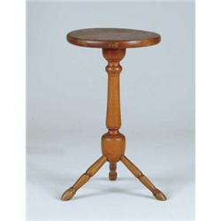 INTERESTING ROUND TOP WINDSOR CANDLESTAND.