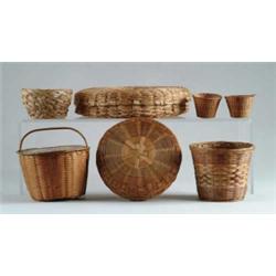 LOT OF SEVEN SMALL BASKETS.