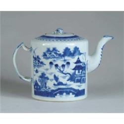 BLUE CANTON TEAPOT WITH COVER.