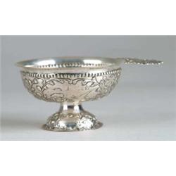 CONTINENTAL FOOTED PORRINGER.