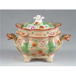 STRAWBERRY LUSTRE COVERED SUGAR BOWL.