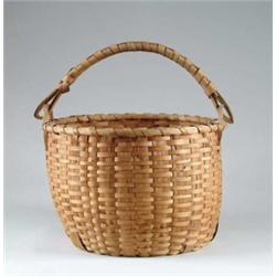 SWING HANDLED SHAKER BASKET.