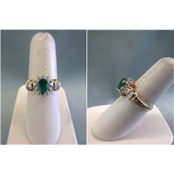 14KT Gold Emerald & Diamond Ring