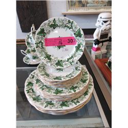 16 Royal Albert "Ivy Leaf" Plates