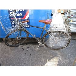 Vintage Pure City Bicycle with Basket & Kickstand