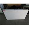 Image 1 : 8 Foot Folding Resin Table