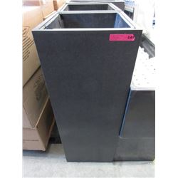 4 Foot Tall Patio Planter w/ 15  x 15  x 12  liner