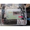 Image 1 : New Queen Size Animal Block Print Sherpa Blanket