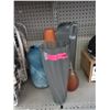 Image 1 : Art Glass Statue & 4 Glass Vases