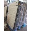 Image 1 : New Queen Size Kingsdown Pillow Top Mattress
