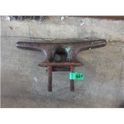 Cast Metal Dock Cleat